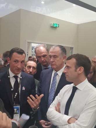 Emmanuel Macron et les aviculteurs français